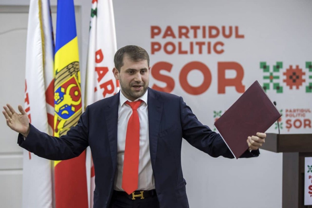 ANTICORUPȚIE // Protestatar: „Șor a returnat toți banii furați și în luna mai revine la Chișinău. Acuma este curat”